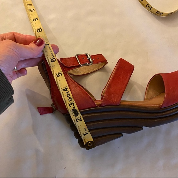 Miz Mooz Amia Wedge Mary Jane Shoes Womens Size 9 39 Red Closed Toe Sandal - Picture 14 of 14